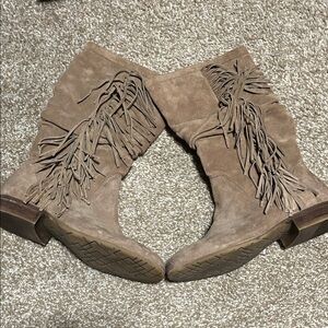 Kenneth Cole Reaction Tan Fringe Heeled Boots